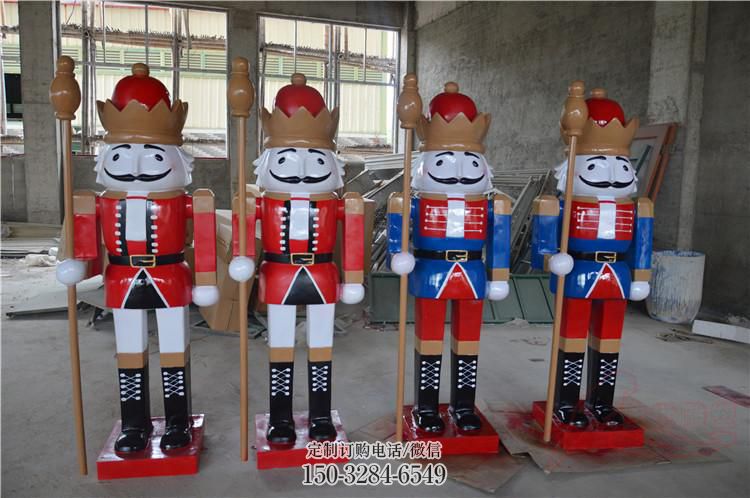 马尾公园扑克雕塑 创意企业雕塑 美陈扑克牌雕塑